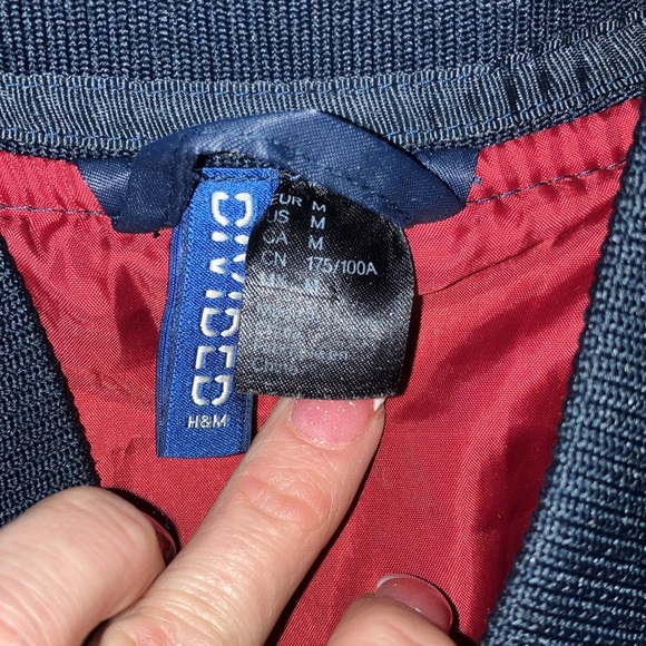 H&M DIVIDED Unisex embroidered JAPAN  zip up lightweight  jacket, size medium - Picture 5 of 8